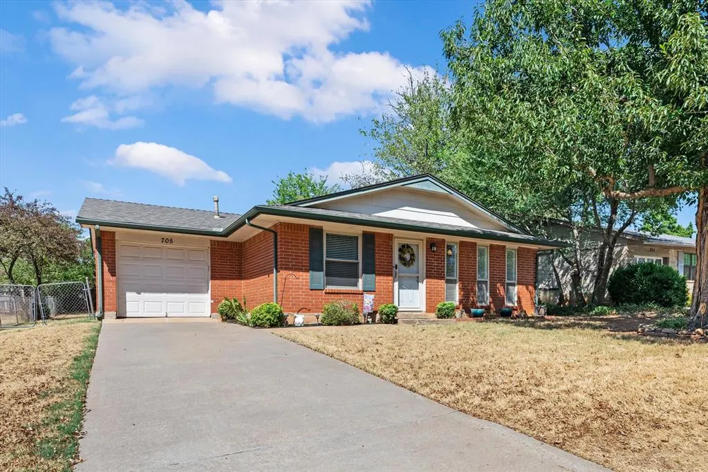 Front exterior — 705 Scott Drive, Edmond, OK 73013