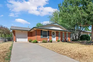 Sold home at 705 Scott Drive