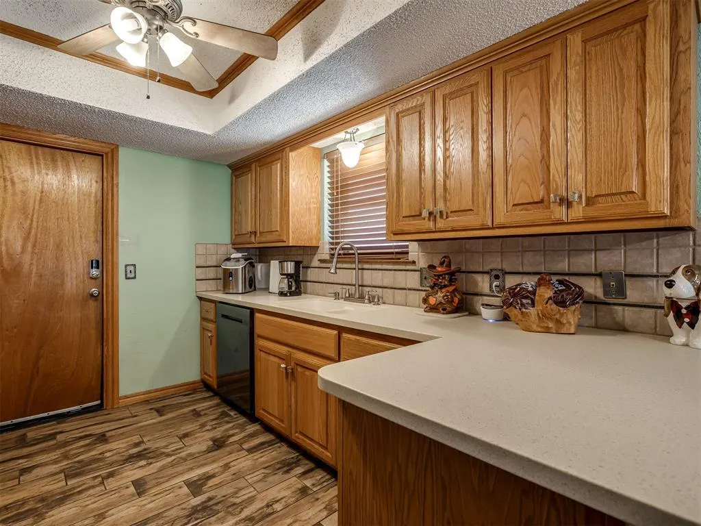 Photo 13 — 1425 Chimney Hill Road, Yukon, OK 73099