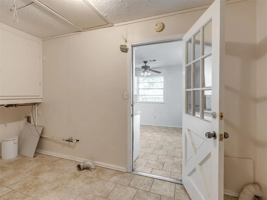 Photo 16 — 1414 Princeton Circle, Norman, OK 73071