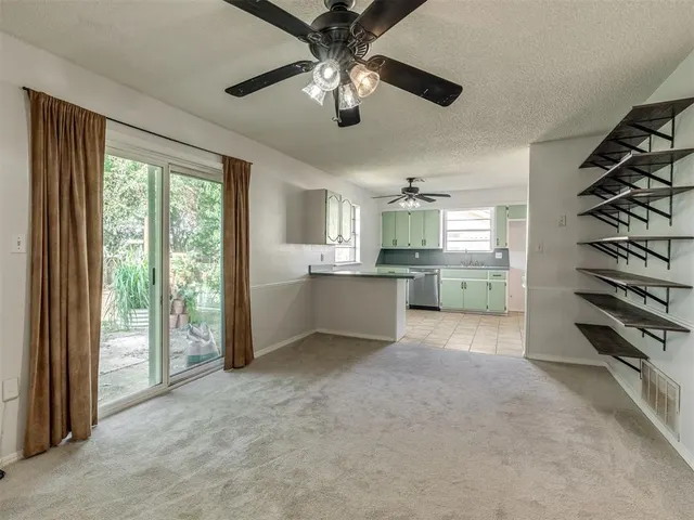 Photo 7 — 1414 Princeton Circle, Norman, OK 73071