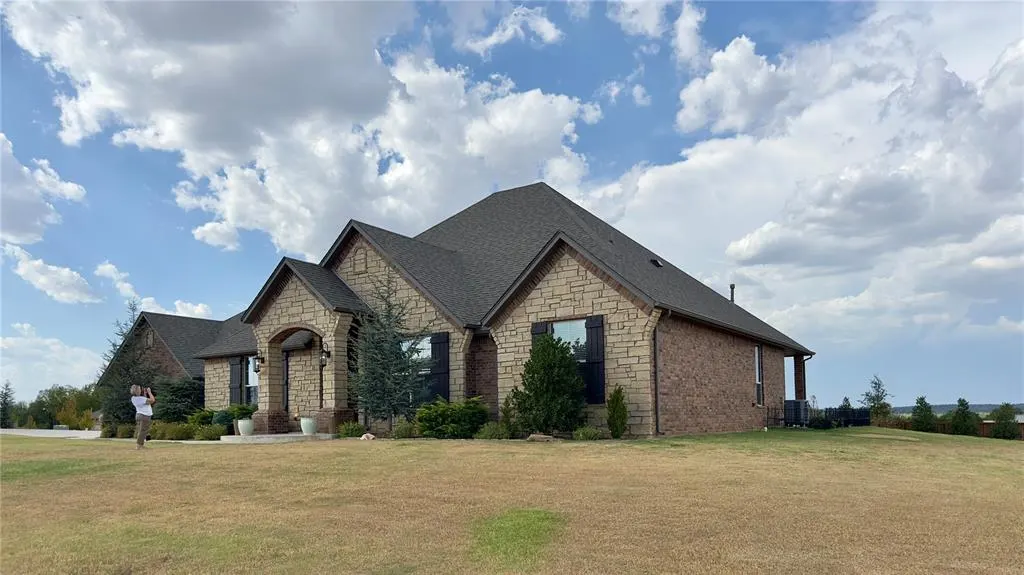 Photo 4 — 1314 Glenwood Drive, Tuttle, OK 73089