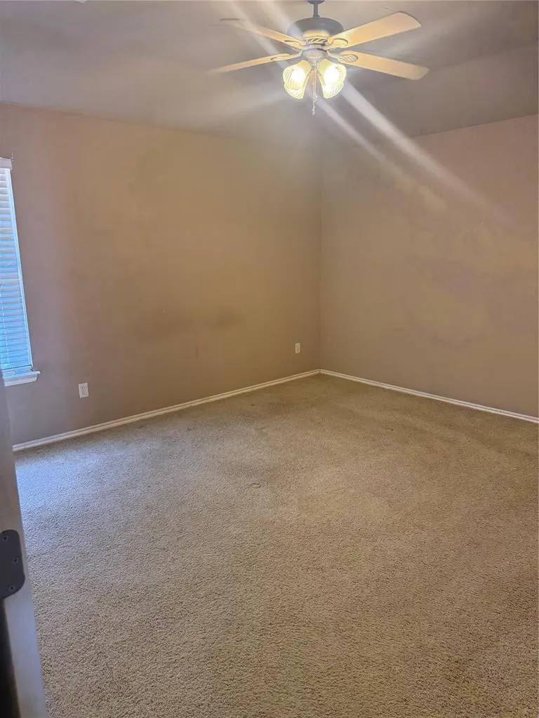 Photo 13 — 400 S Castle Ridge Lane, Mustang, OK 73064
