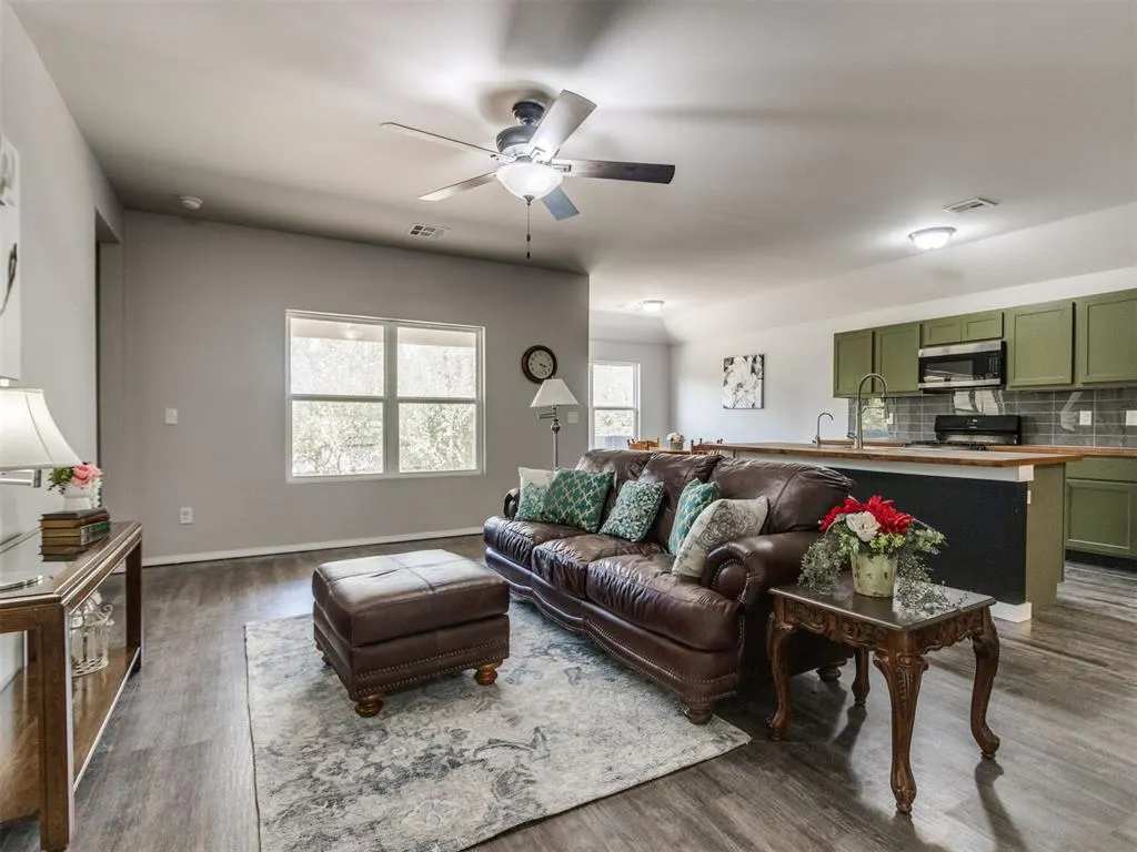 Photo 3 — 9445 SW 37th Street, Oklahoma City, OK 73179