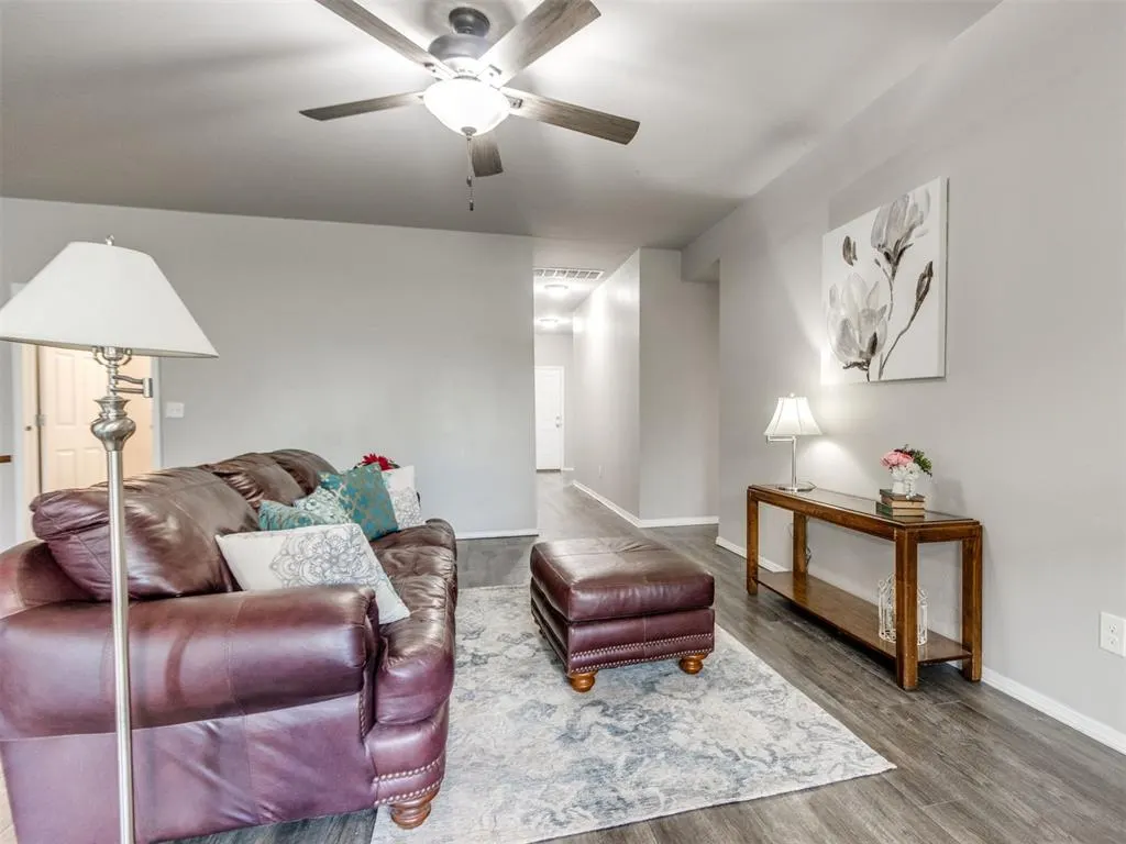 Photo 5 — 9445 SW 37th Street, Oklahoma City, OK 73179