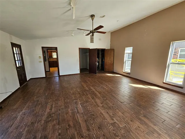 Photo 8 — 9811 Brush Creek Road, Norman, OK 73026