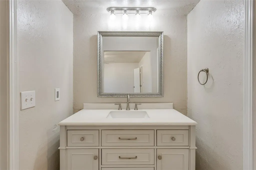 Photo 30 — 4901 Washington Square, Oklahoma City, OK 73135