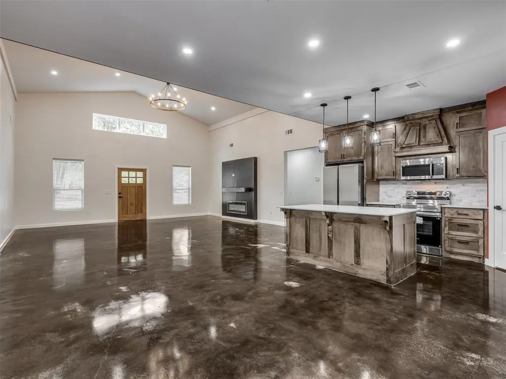 Photo 17 — 14 Hackney Drive, McLoud, OK 74851