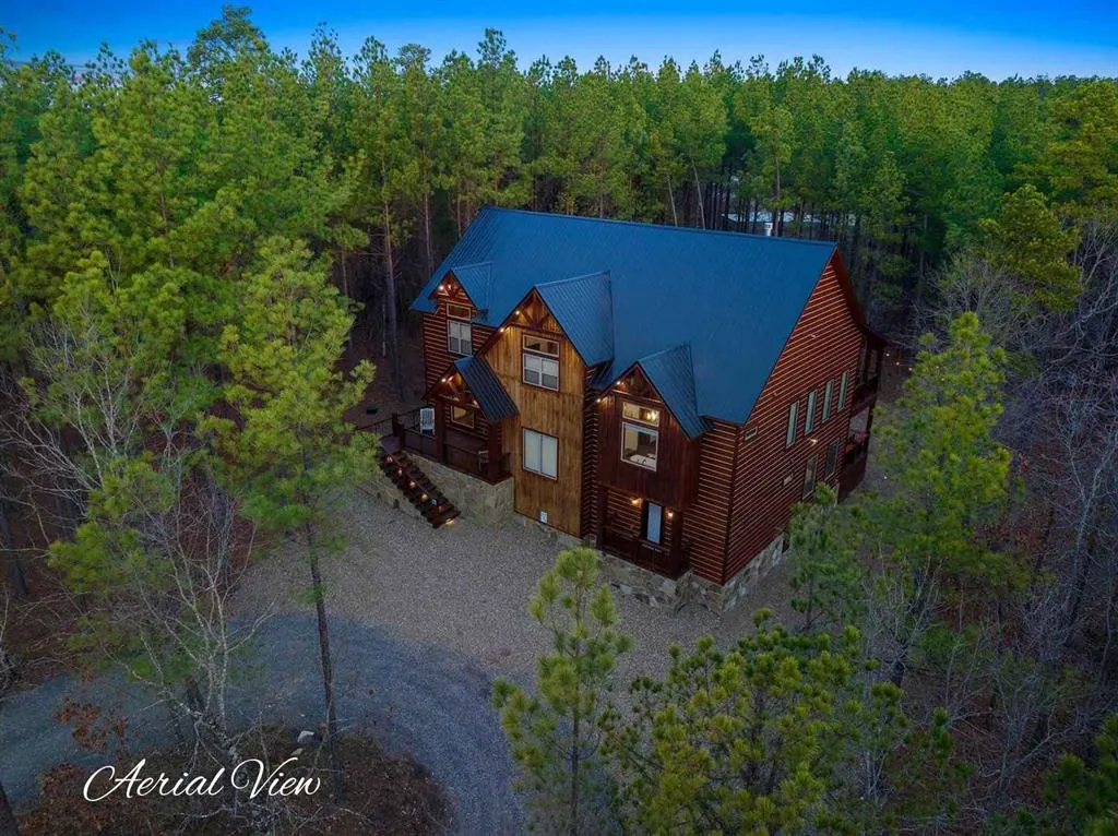 Front exterior — 141 Hobie Cat Lane, Broken Bow, OK 74728