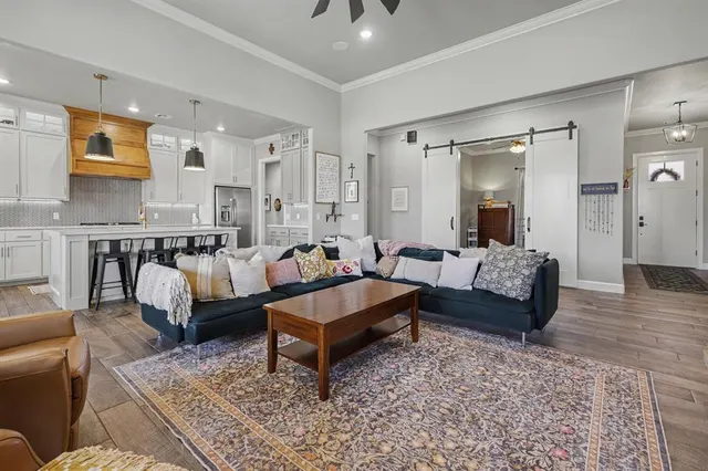 Photo 4 — 13300 NW 7th Court, Yukon, OK 73099