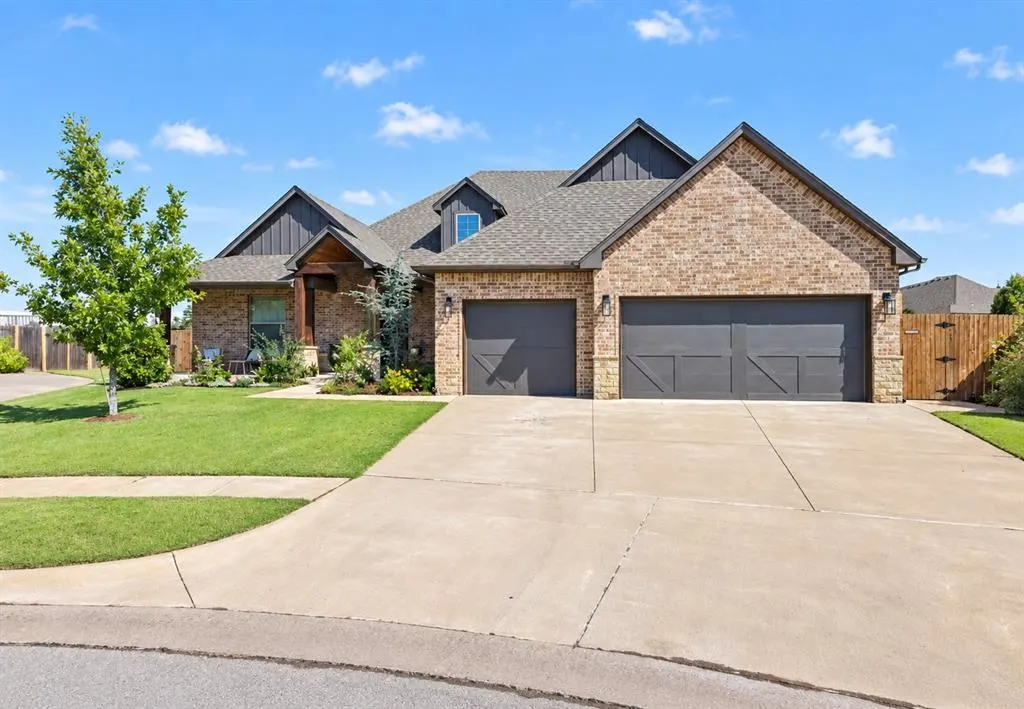 Front exterior — 13300 NW 7th Court, Yukon, OK 73099