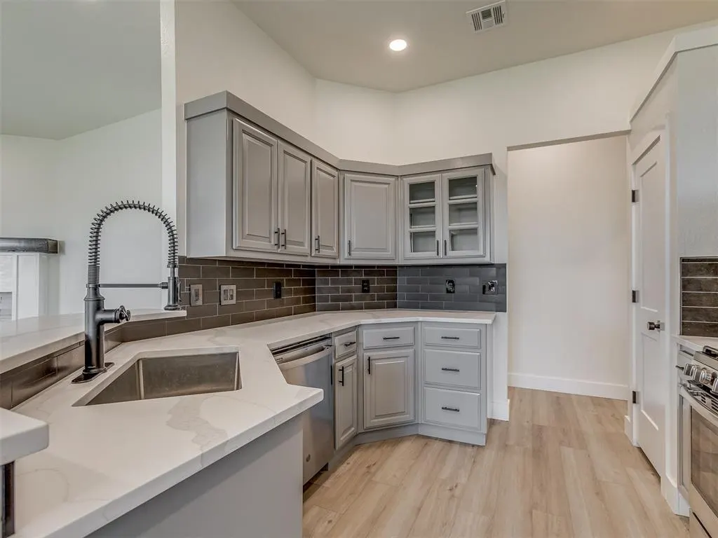 Photo 11 — 24 SW 132nd Street, Oklahoma City, OK 73170