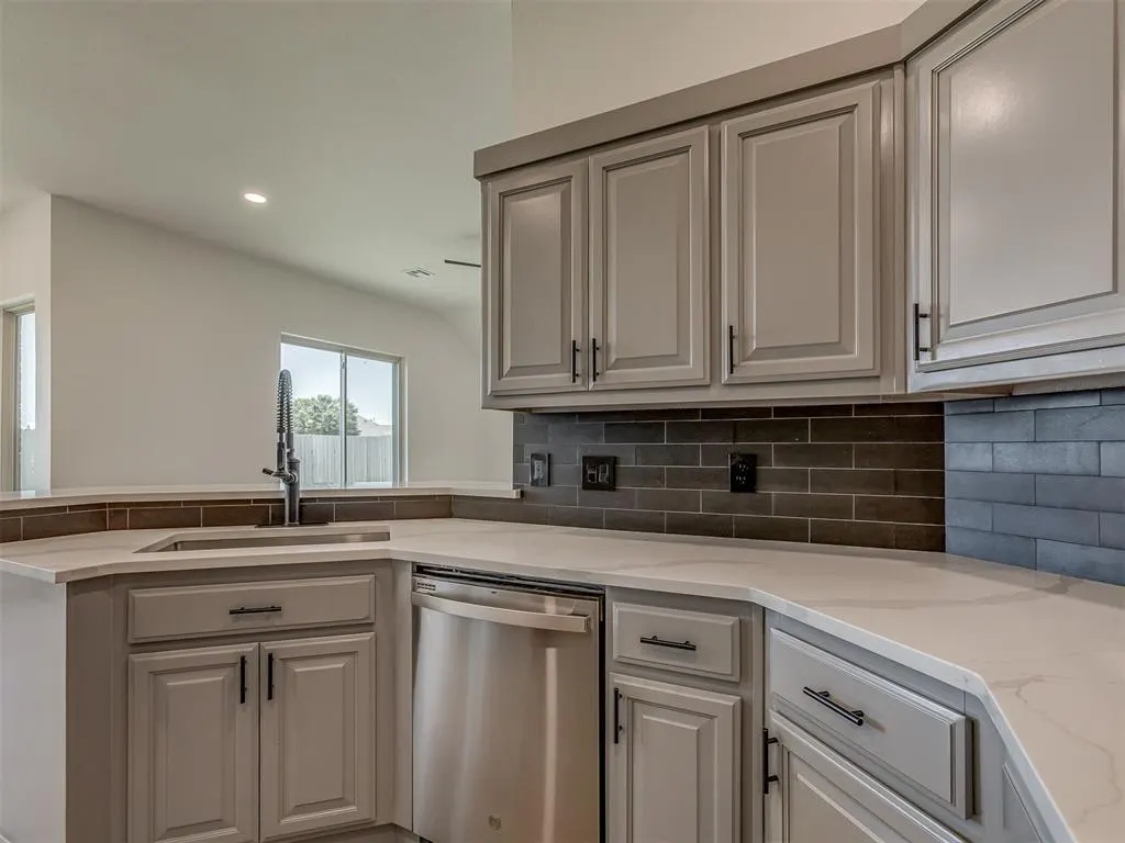 Photo 12 — 24 SW 132nd Street, Oklahoma City, OK 73170