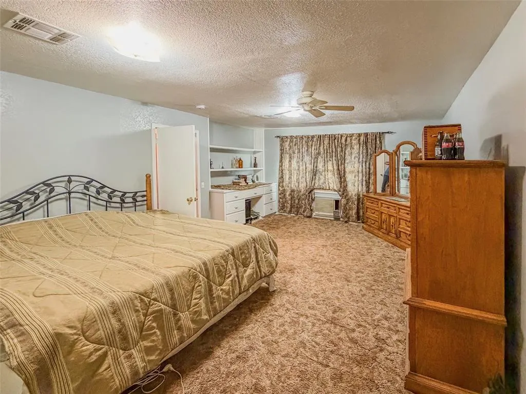 Photo 14 — 8224 Kasbaum Lane, Oklahoma City, OK 73150