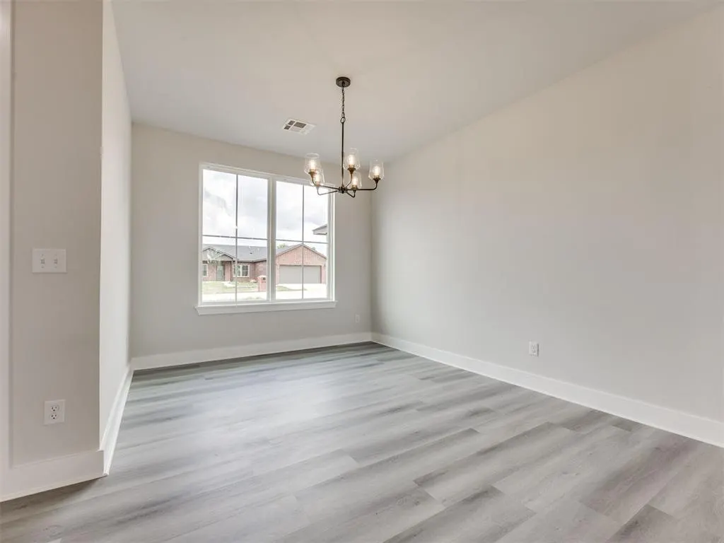 Photo 6 — 10191 S Meadows Lane, Guthrie, OK 73044