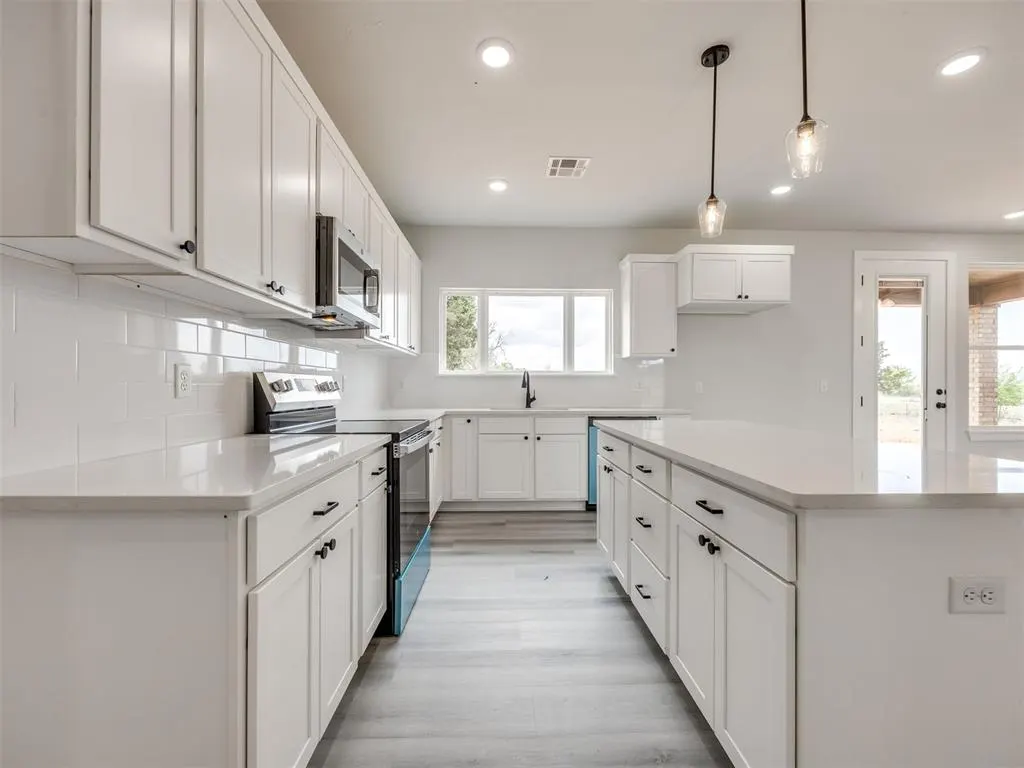 Photo 14 — 10191 S Meadows Lane, Guthrie, OK 73044