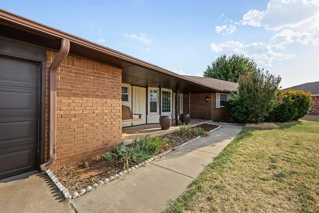 Photo 2 — 1146 Moose Street, Yukon, OK 73099