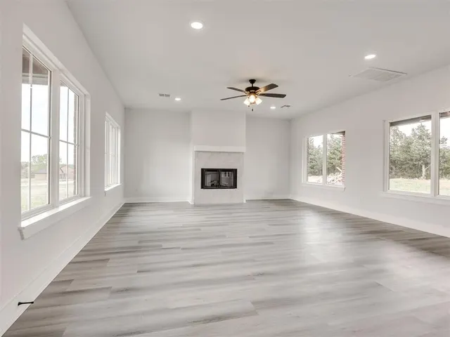 Photo 4 — 10190 S Meadows Lane, Guthrie, OK 73044