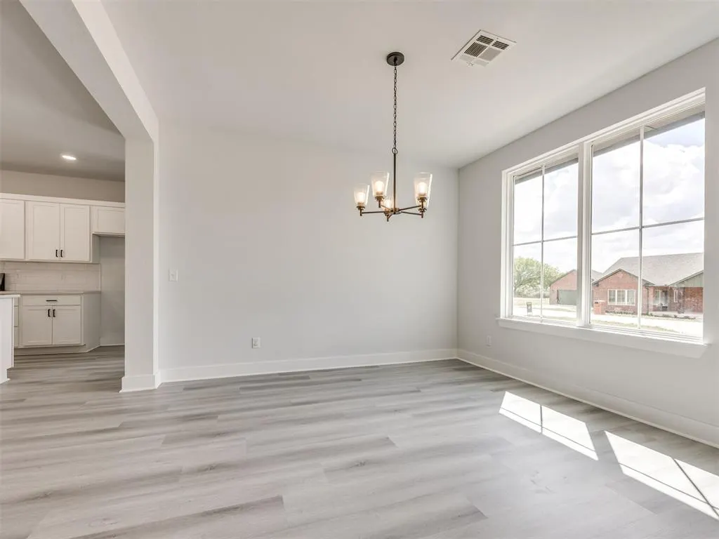 Photo 8 — 10130 S Meadows Lane, Guthrie, OK 73044