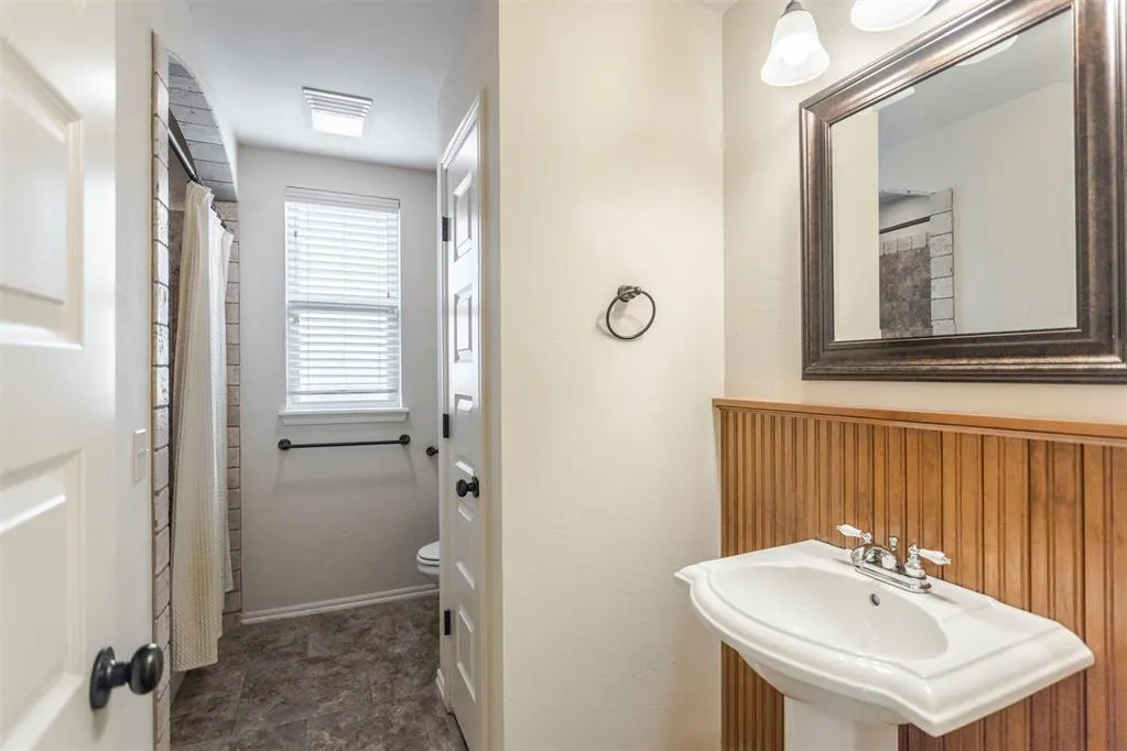 Photo 6 — 4949 Yellow Woods Way, Edmond, OK 73034