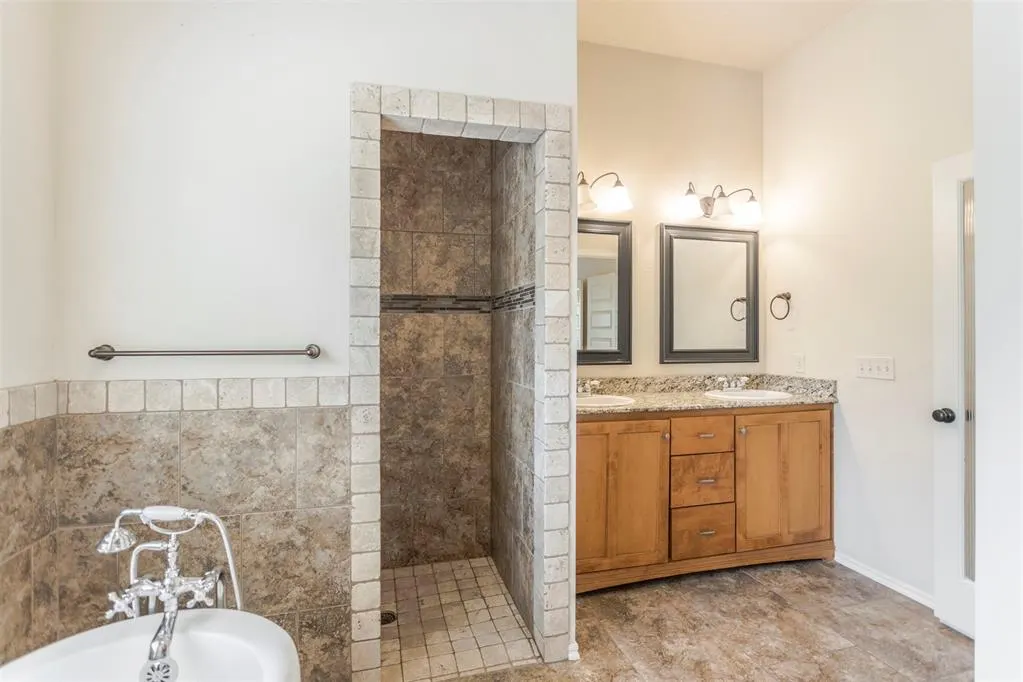 Photo 24 — 4949 Yellow Woods Way, Edmond, OK 73034