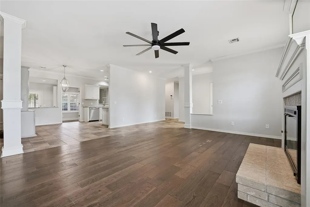 Photo 10 — 11900 Barrywood Drive, Oklahoma City, OK 73120