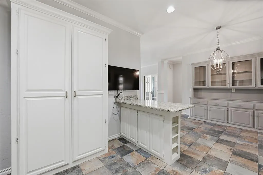 Photo 13 — 11900 Barrywood Drive, Oklahoma City, OK 73120