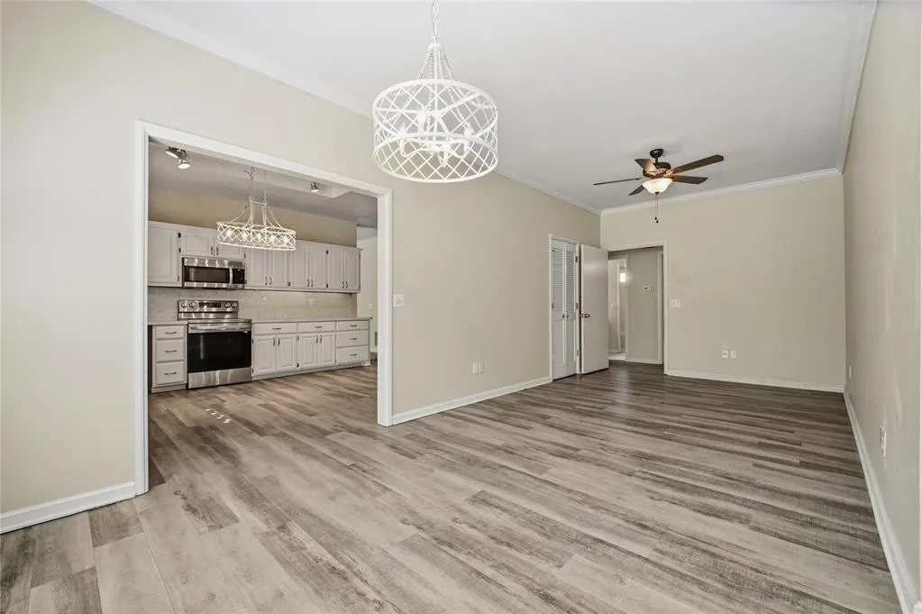 Photo 16 — 11912 Barrywood Drive, Oklahoma City, OK 73120