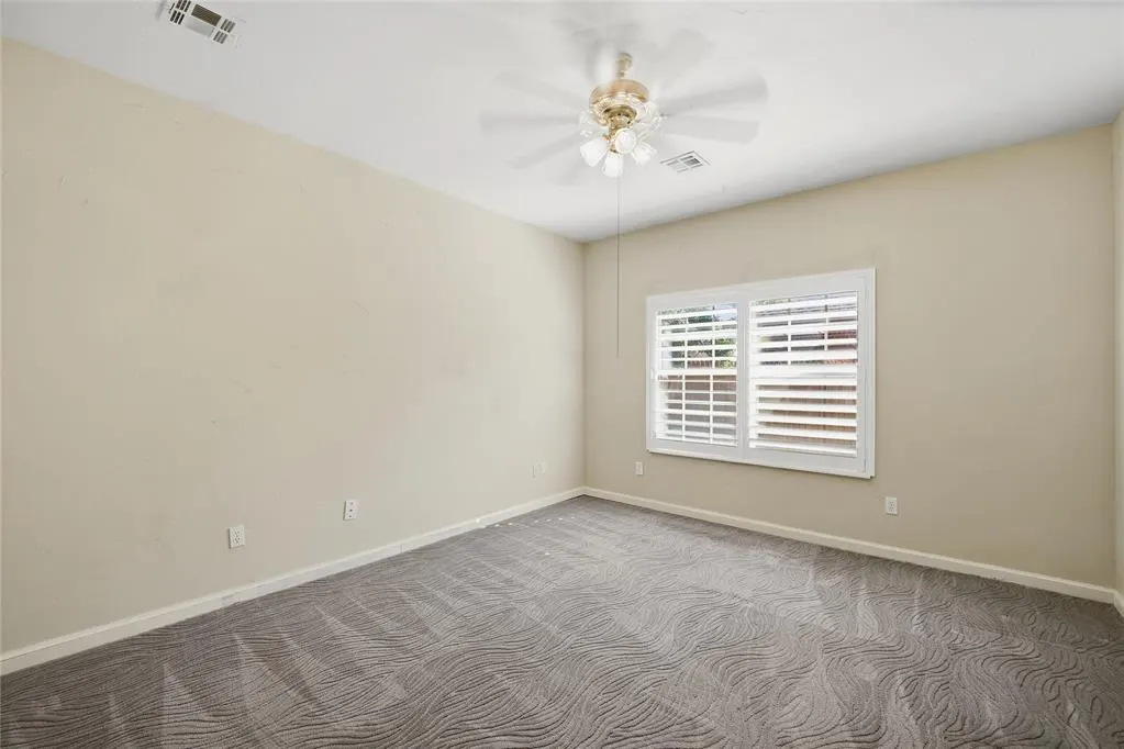 Photo 21 — 11912 Barrywood Drive, Oklahoma City, OK 73120