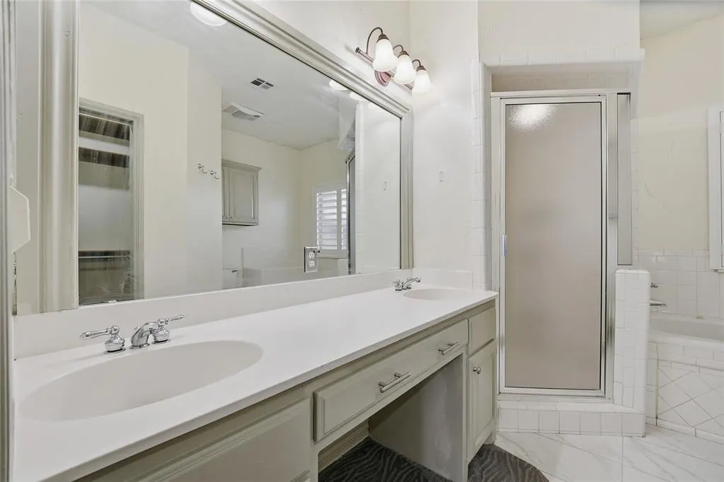 Photo 23 — 11912 Barrywood Drive, Oklahoma City, OK 73120