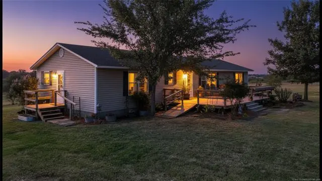 Photo 2 — 7451 E 135 Road, Holdenville, OK 74848