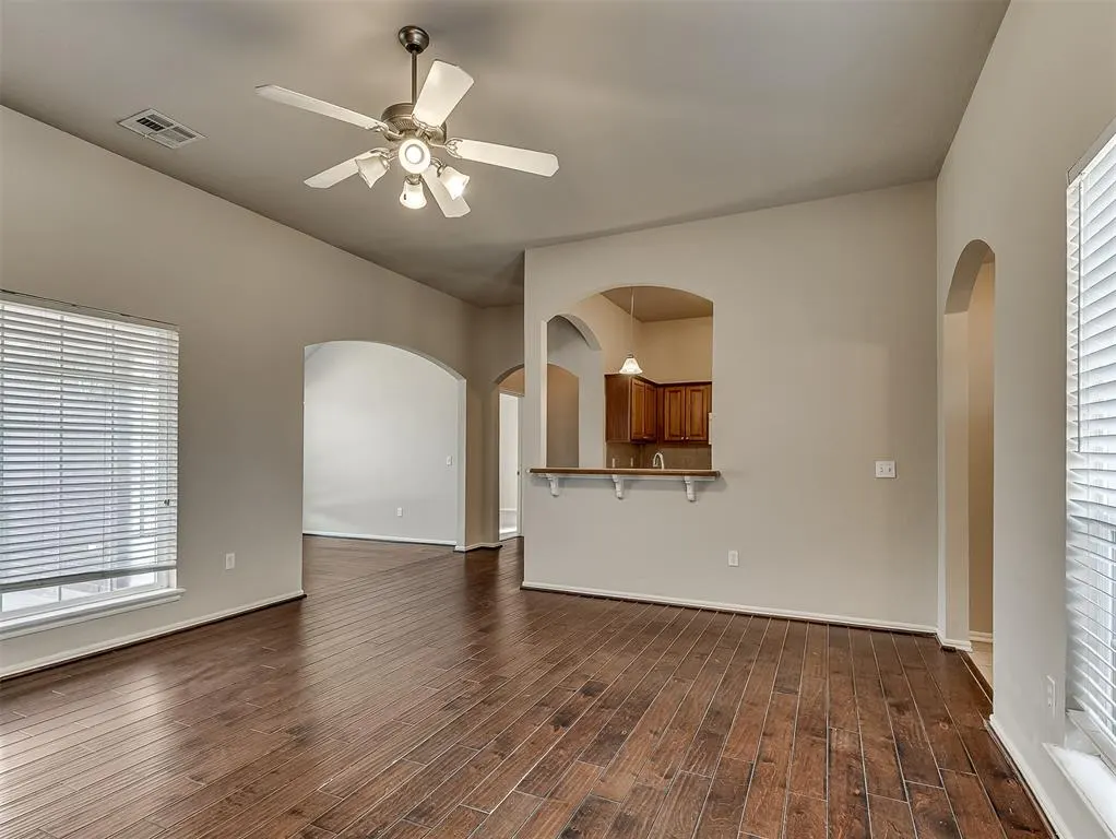 Photo 6 — 4303 SE 57th Street, Oklahoma City, OK 73135