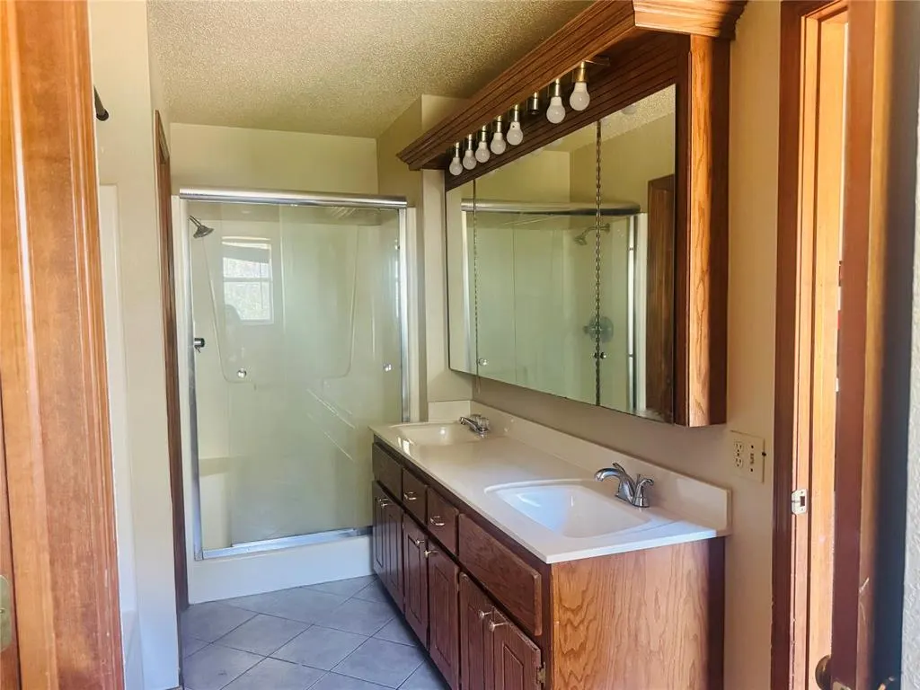 Photo 16 — 2821 SE 90th Street, Oklahoma City, OK 73160