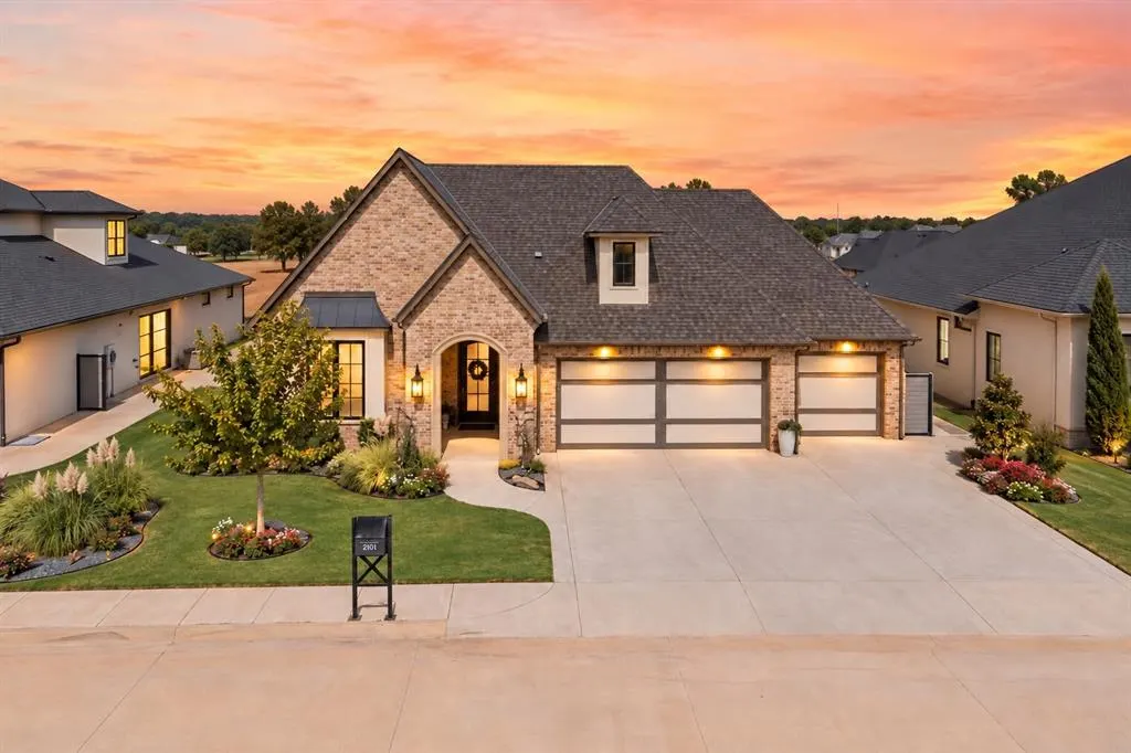 Front exterior — 2101 Wiregrass Drive, Edmond, OK 73025