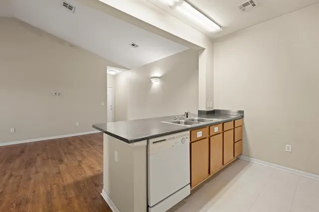 Photo 5 — 2200 Classen Boulevard 11-134, Norman, OK 73071