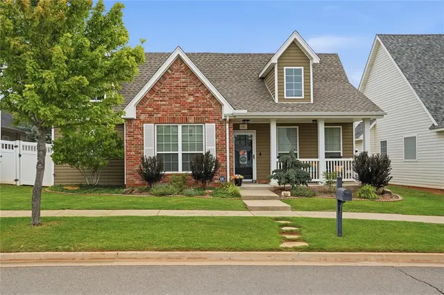 Photo 3 — 113 Chardonnay Lane, Norman, OK 73071