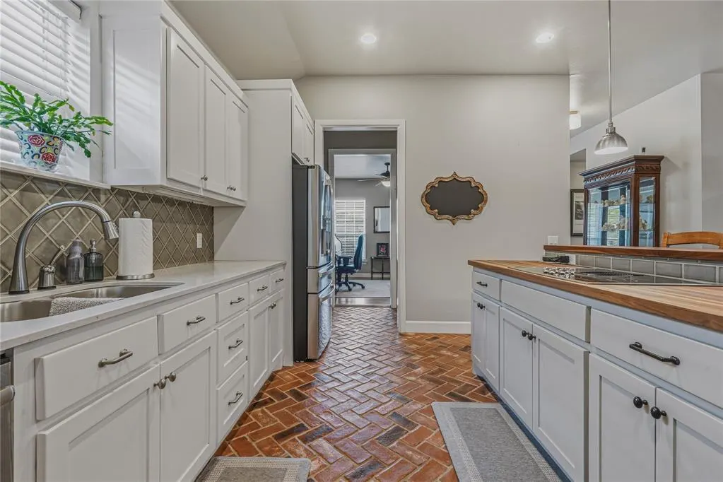 Photo 18 — 113 Chardonnay Lane, Norman, OK 73071