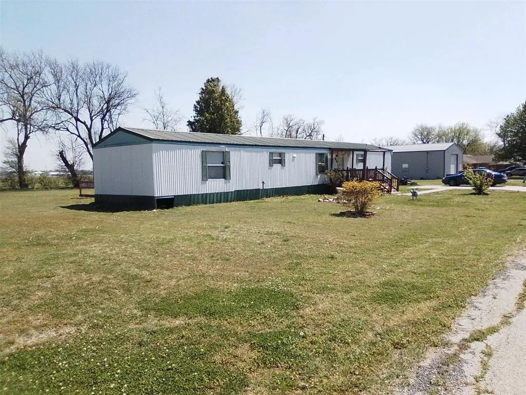 Front exterior — 410 N N Avenue, Newkirk, OK 74647