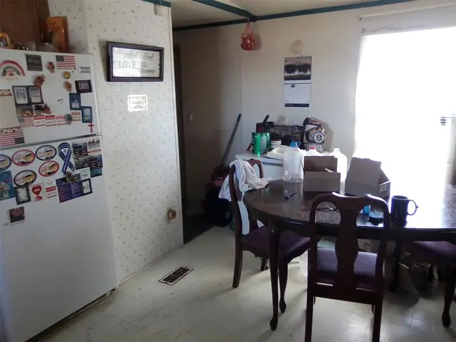Photo 4 — 410 N N Avenue, Newkirk, OK 74647