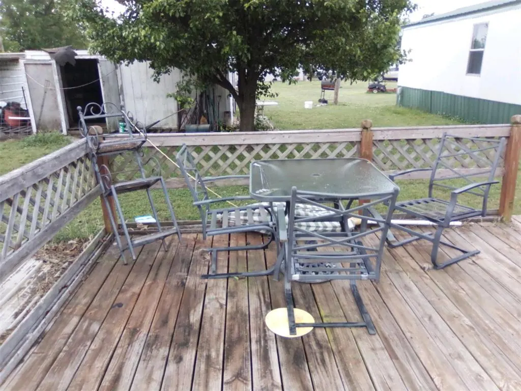 Photo 7 — 410 N N Avenue, Newkirk, OK 74647