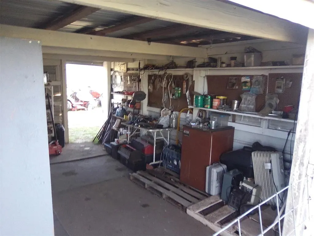 Photo 8 — 410 N N Avenue, Newkirk, OK 74647