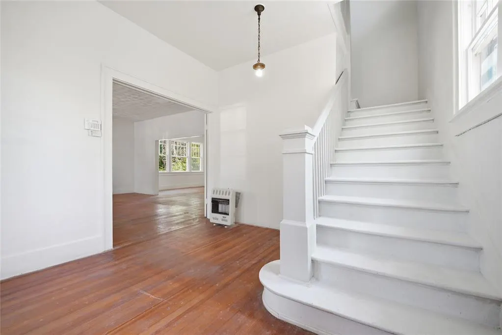 Photo 4 — 315 W Vilas Avenue, Guthrie, OK 73044