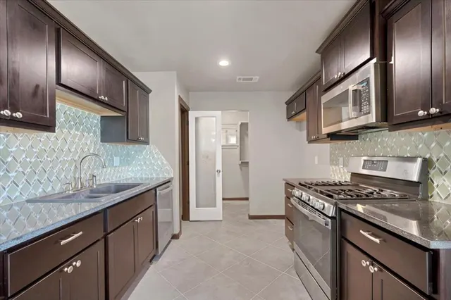Photo 3 — 1825 N Myers Terrace, Oklahoma City, OK 73141