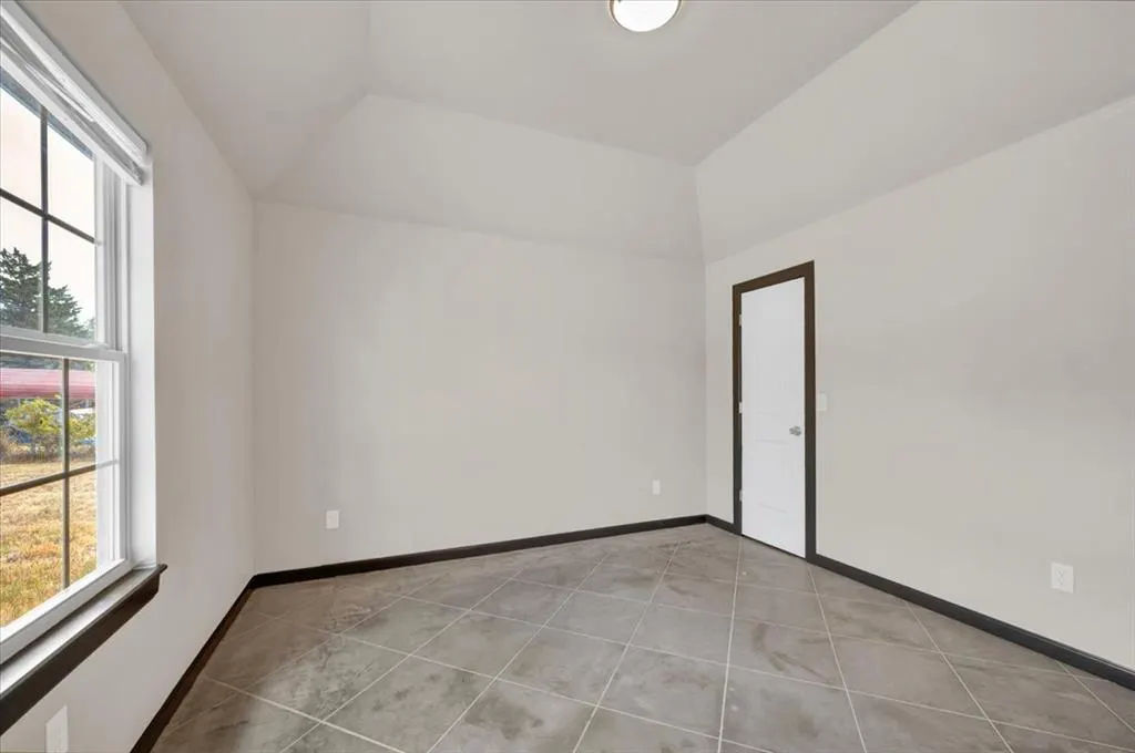Photo 24 — 1825 N Myers Terrace, Oklahoma City, OK 73141