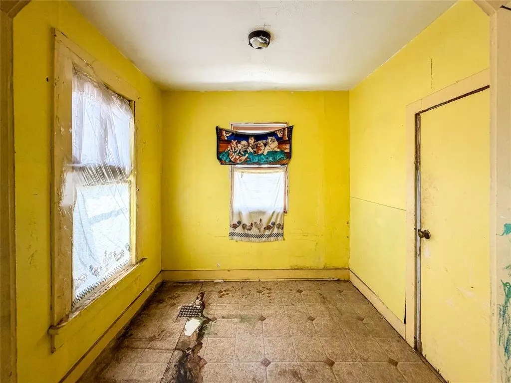 Photo 11 — 1413 NE 15th Street, Oklahoma City, OK 73117