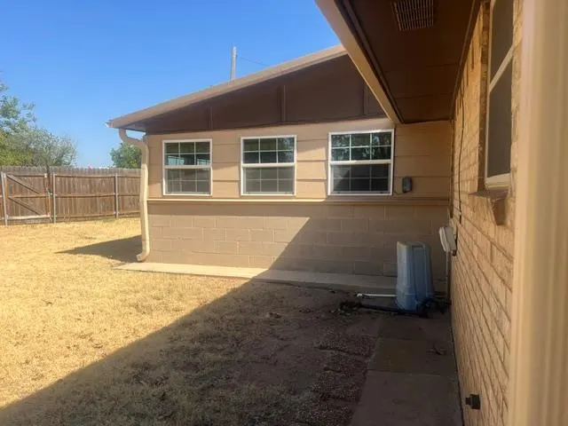 Photo 5 — 2600 N Robin Street, Altus, OK 73521