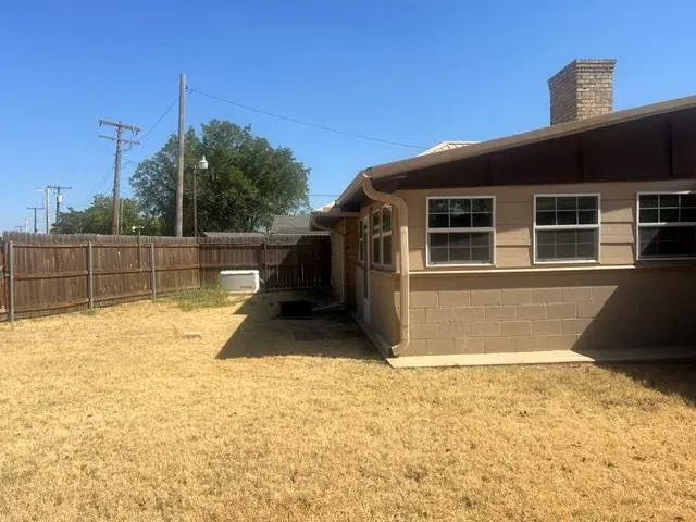Photo 6 — 2600 N Robin Street, Altus, OK 73521
