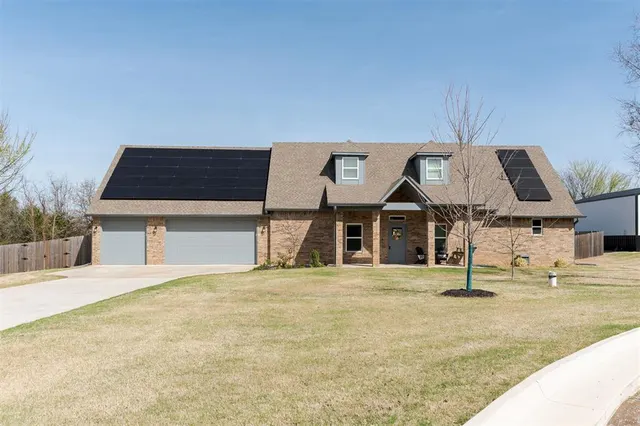 Photo 2 — 2899 Pecan Ridge Circle, Jones, OK 73049