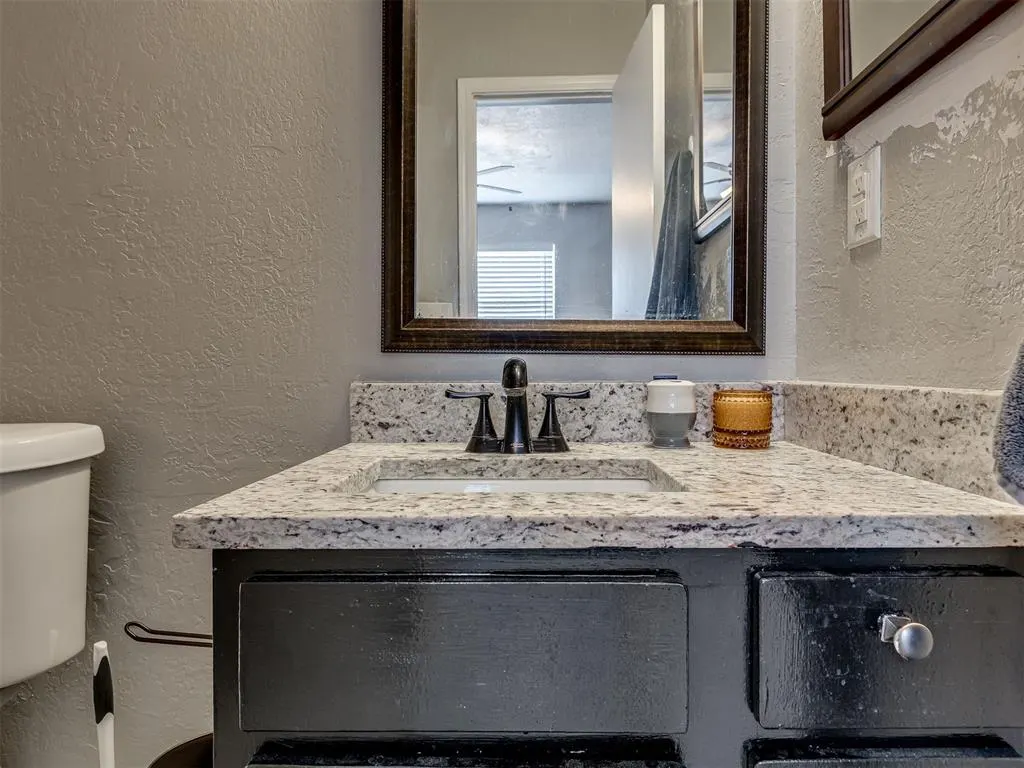 Photo 34 — 6742 N Meridian Avenue, Oklahoma City, OK 73116