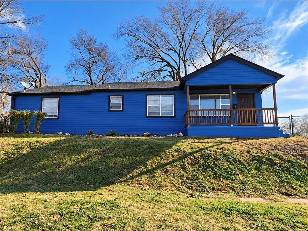 Front exterior — 630 Lester Lane, Purcell, OK 73080